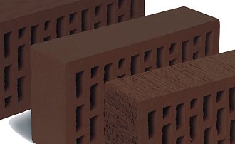 Коричневый кирпич в Казани